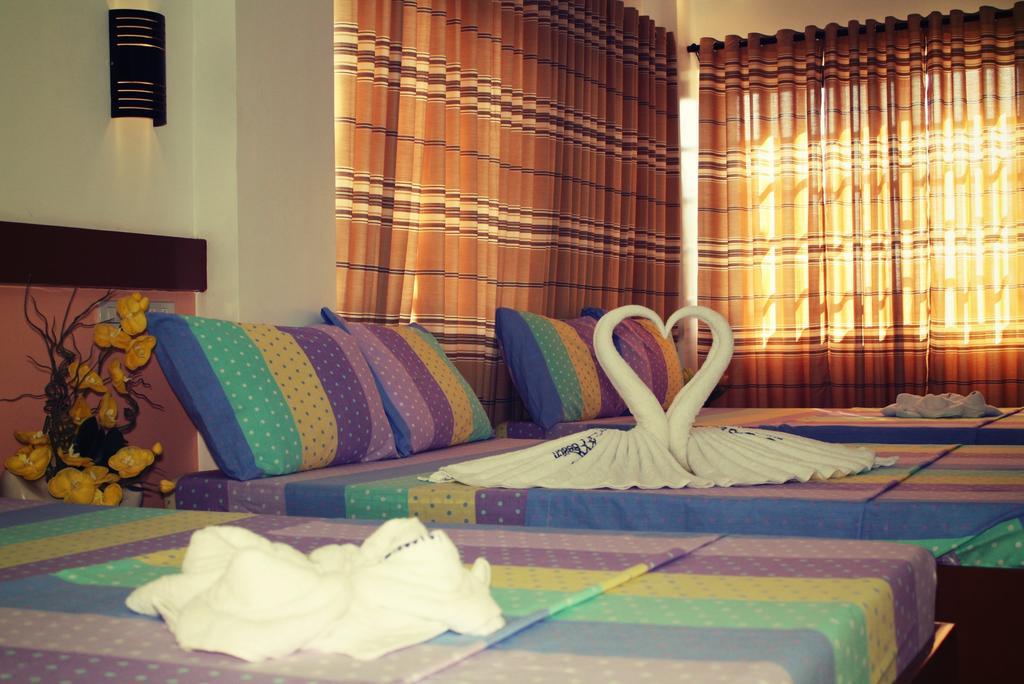 Sea Jewel Beach Resort Puerto Galera Exterior foto